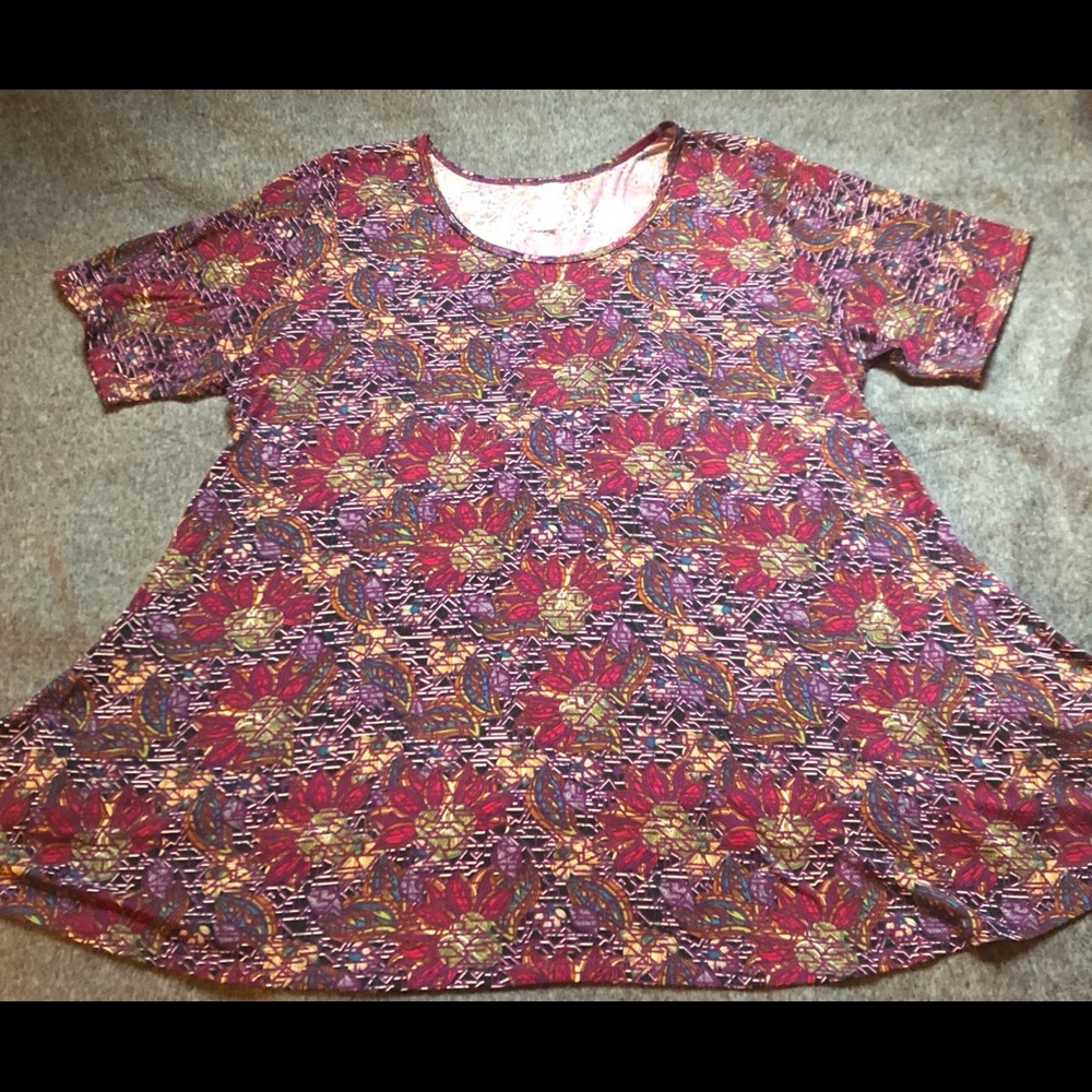 2XL Lularoe Perfect T- Purple Paisley Print